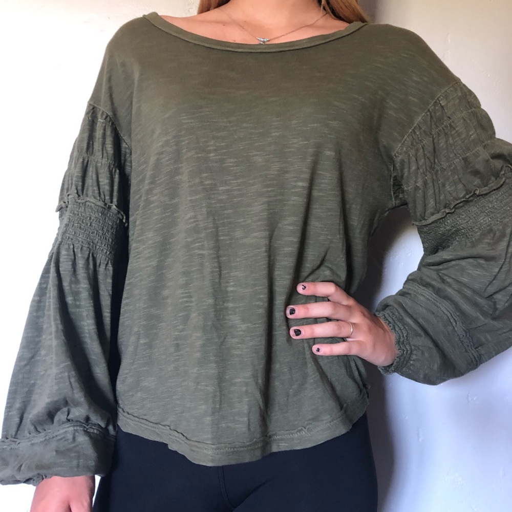 Melrose and Market Green Top